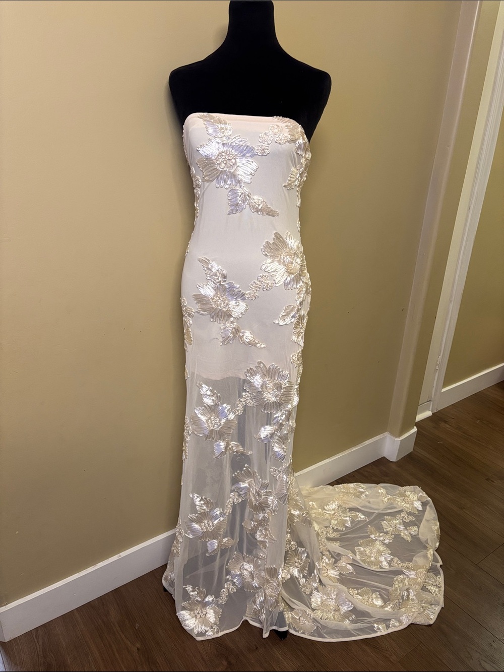 Miss Rosier Cream Floral-Appliqué Mesh Gown
